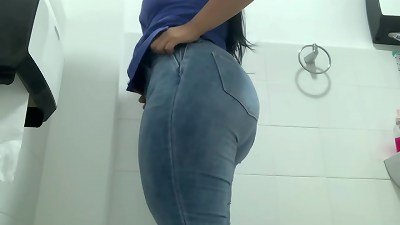 HIDDEN CAMERA IN THE bathroom AT WORK RECORDS THE BOSS'S STEPDAUGHTER urinating (BIG ASS, SPY. giant TITS, URINATING, LATINA)