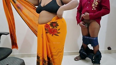 Neighbour boy studying bang-out class from bhabhi