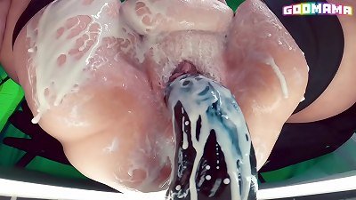 MAMA&rsquo;s McBROKEN ICE cream MACHINE