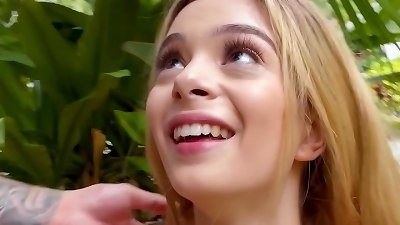 He caught his warm petite stepsister filming herself bare for her xvideos profile