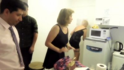 CON MI HERMANA  NOS TRAJIMOS  A DOS orgy toys  DEL BOLICHE ,OTRA NOCHE  DE ORGIA