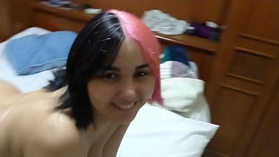 I'm a young, pregnant doll and a meaty admirer of Belle Belinha.