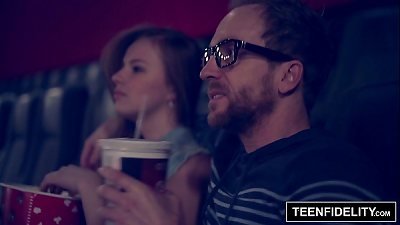 TEENFIDELITY Jillian Janson's first anal invasion experience