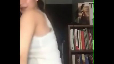 Yannah Hernandez dances scorching on bigo livecam